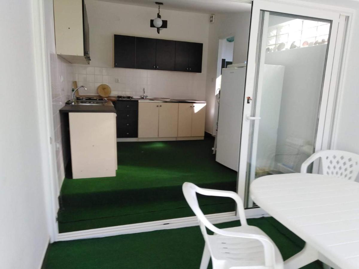 Apartments Free Parking Big Garden بيروغ المظهر الخارجي الصورة